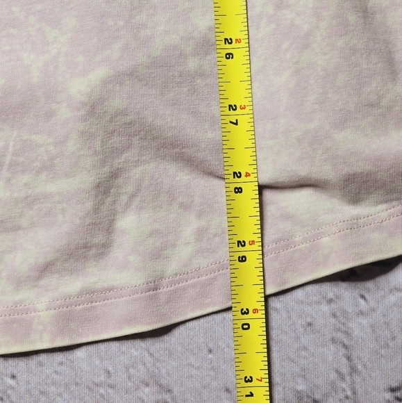 Lululemon Mens 5 Year Basic Tee Cloudy Wash Misty Pink Cream Tshirt Size Unknown - Picture 9 of 9